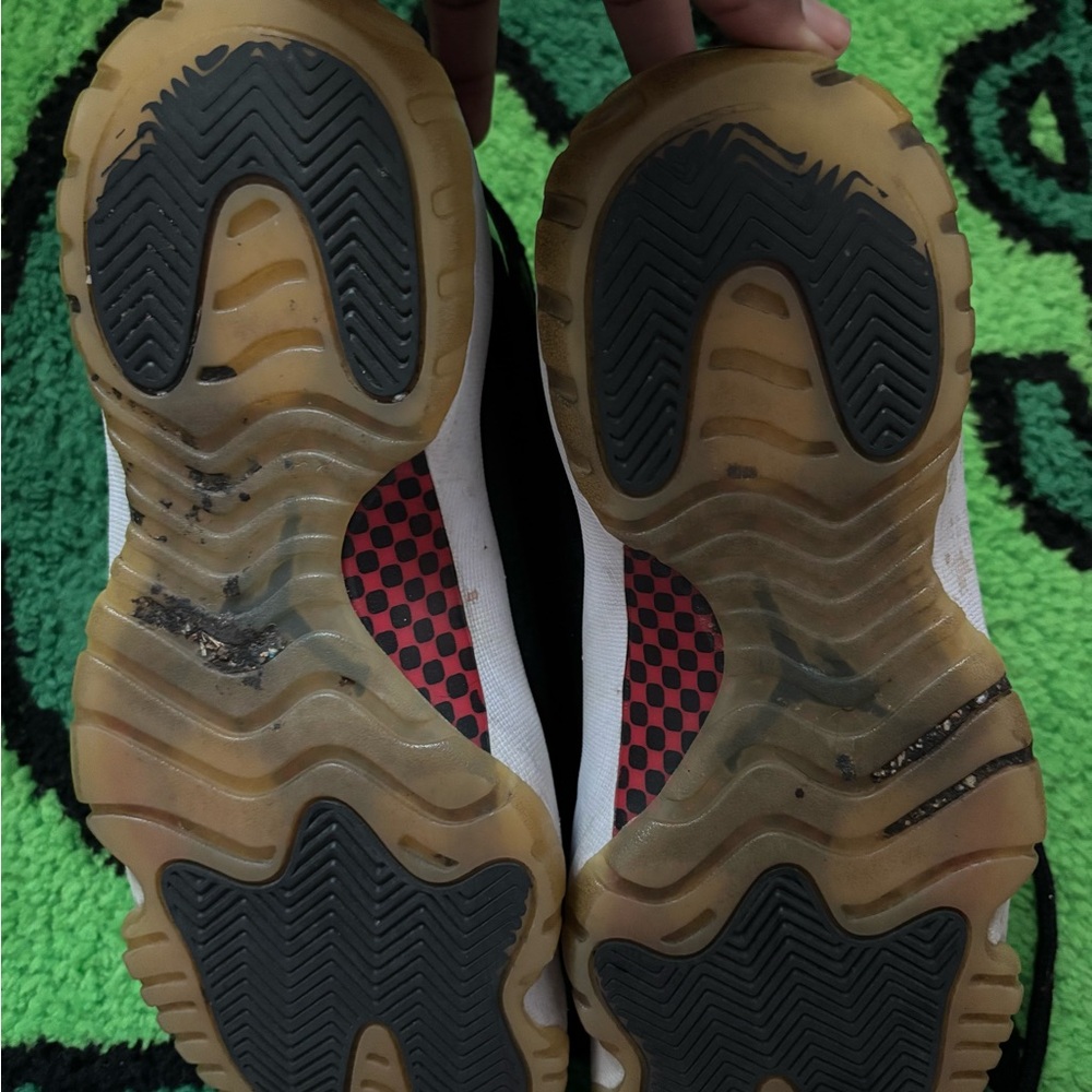Jordan 11 - Picture 4 of 5